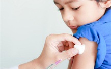 Thủ tướng yêu cầu Bộ Y tế nghiên cứu việc tiêm vaccine phòng COVID-19 cho trẻ 3-5 tuổi