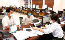 Có thực hiện đồng thời nâng lương và thăng hạng?