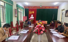 Cơ quan nào xét khen thưởng cho các ban của HĐND huyện?