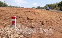 Xây rào trên đất đã cắm mốc lộ giới có vi phạm?