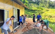 Không để hộ nghèo phải ở nhà dột nát mùa mưa bão