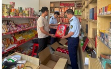 Liên tiếp phát hiện, xử lý các vụ kinh doanh bánh Trung thu nhập lậu