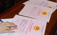 Có được thực hiện đồng thời thủ tục đính chính và cấp đổi Giấy chứng nhận?