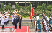 Prime Minister hosts welcome ceremony for Malaysian counterpart
