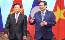 范明正总理与老挝总理举行会谈：大力推进越老经济对接