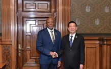 越南政府副总理胡德福会见纳米比亚总统，沙特阿拉伯经济和规划大臣