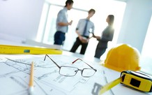 Có được chỉ định thầu phần việc giải phóng mặt bằng?