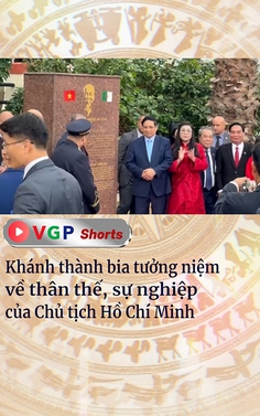 Khánh thành bia tưởng niệm về thân thế, sự nghiệp của Chủ tịch Hồ Chí Minh