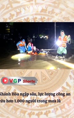Lực lượng công an Khánh Hòa cứu hơn 1.000 người trong mưa lũ
