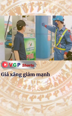 Giá xăng giảm mạnh