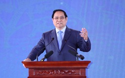 Thủ tướng Phạm Minh Chính: Khởi công nhiều dự án với tầm nhìn thế kỷ, "vượt thời đại"*