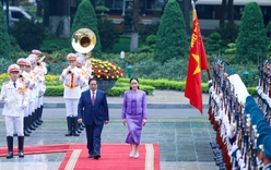 Thủ tướng Phạm Minh Chính chủ trì lễ đón chính thức Thủ tướng Thái Lan thăm Việt Nam