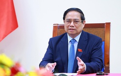 Thủ tướng Phạm Minh Chính điện đàm với Thủ tướng Singapore Lawrence Wong