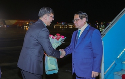 Thủ tướng Phạm Minh Chính về tới Hà Nội, kết thúc tốt đẹp chuyến công tác tại Trung Quốc