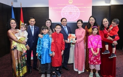 Thủ tướng: Đảng, Nhà nước luôn quan tâm cộng đồng Việt Nam ở nước ngoài, dù chỉ một người