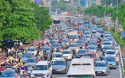 Thủ tướng: Không để xảy ra ùn tắc kéo dài trên các tuyến đường vào trung tâm Hà Nội và TPHCM