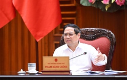 Thủ tướng: Không để thiếu nguồn cung xăng dầu; khẩn trương xây dựng kho dự trữ chiến lược