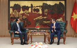 Thủ tướng Phạm Minh Chính tiếp Đại sứ Trung Quốc