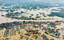 Gov’t allocates central budget to help four provinces overcome flood consequences