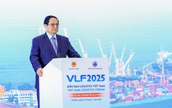 Prime Minister orders developing green, digital, smart, and modern logistics infrastructure