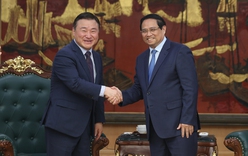Samsung produces 2 billionth mobile phone in Viet Nam