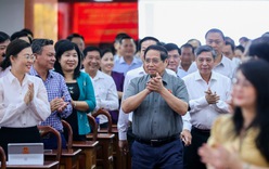 Thủ tướng tiếp xúc cử tri trước Kỳ họp Quốc hội thứ 10