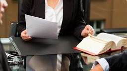 Nhà thầu phụ có được ký hợp đồng với nhà thầu phụ khác?