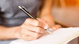 Đơn vị nào lập tờ trình phê duyệt dự toán chuẩn bị đầu tư?