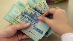 Làm thêm giờ vào ngày nào thì được trả lương theo ngày đó