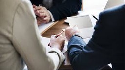 Xác định hình thức thực hiện dự án tại công ty cổ phần