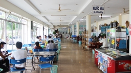 Làm dịch vụ căng tin, trông xe tại bệnh viện, nộp thuế thế nào?