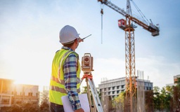 Có quy định về tuổi của chức danh giám sát trưởng?