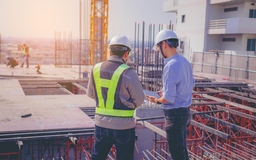 Có được lựa chọn nhà thầu kiểm tra nghiệm thu công trình?