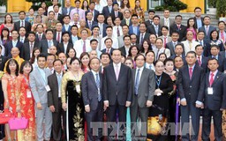 Chủ tịch nước gặp mặt đại biểu doanh nghiệp nhỏ và vừa