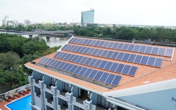 Lắp đặt điện mặt trời mái nhà: Nhà đầu tư mong có giá điện mới
