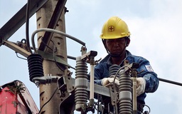 EVNHCMC triển khai nhiều biện pháp bảo đảm an toàn điện mùa mưa
