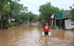 Đồng hành cùng người dân vượt qua khó khăn