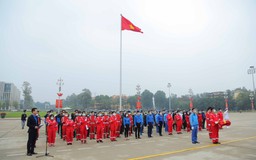 Người lao động dầu khí báo công dâng Bác