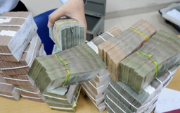  Cân nhắc giảm lãi suất khi lạm phát còn nguy cơ quay lại