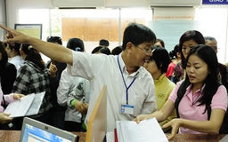 Người đóng thuế chụp ảnh ngành thuế