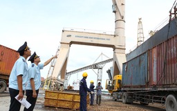 12 bộ hợp lực kéo giảm thời gian thông quan