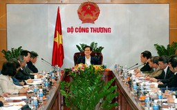 Thủ tướng chủ trì họp liên bộ về giá dầu