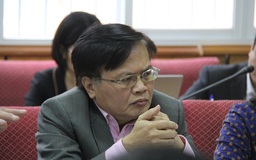Giấy phép con “đè” doanh nghiệp không lớn nổi