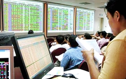 Nới room cho khối ngoại đang vướng luật