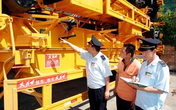 Chính phủ “chỉ tận tay” hàng loạt vướng mắc với hàng XNK