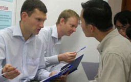 Làm việc vài ngày, xin phép mất... vài tháng
