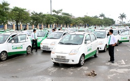 Thủ tục nhiêu khê và "cái dở nhất" của DN taxi