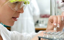 Lo ngại ẩn ý phía sau đề nghị của các hãng dược nước ngoài