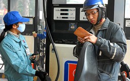 Tăng thuế với xăng dầu: 'Mất lợi thế trước đối thủ nước ngoài'