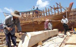 Sản xuất máy bay không cần điều kiện, sao đóng tàu cá lại cần?